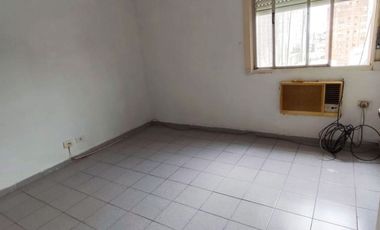 Excelente departamento de 1 dormitorio con cochera en Galería Entre Ríos