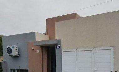 Casa en alquiler c/ cochera en Rafaela