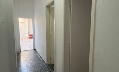 Departamento Tipo Casa en alquiler en Lanus Este