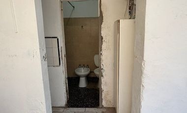 Departamento Tipo Casa en alquiler en Lanus Este
