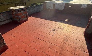 Departamento Tipo Casa en alquiler en Lanus Este