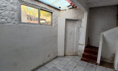 Departamento Tipo Casa en alquiler en Lanus Este