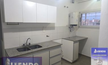 Casa en alquiler c/ cochera en Horizonte