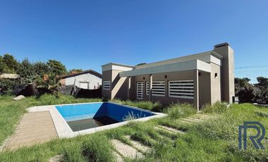 Casa en venta c/ cochera en Patagonia