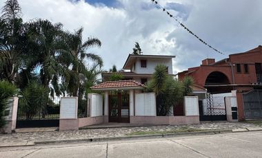 VENTA CASA 6 AMBIENTE ESQUINA 1195m2 BAJO LA VIÑA