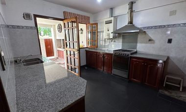 VENTA CASA 6 AMBIENTE ESQUINA 1195m2 BAJO LA VIÑA