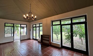 VENTA CASA 6 AMBIENTE ESQUINA 1195m2 BAJO LA VIÑA