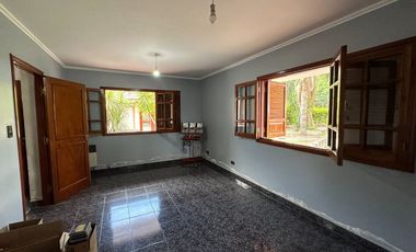 VENTA CASA 6 AMBIENTE ESQUINA 1195m2 BAJO LA VIÑA