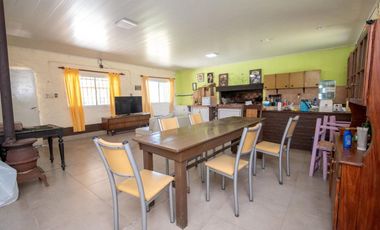 Viví la paz del río: quinta única con 2 viviendas