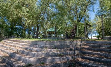 Viví la paz del río: quinta única con 2 viviendas