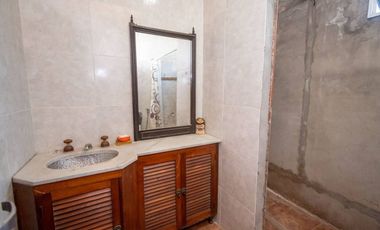 Viví la paz del río: quinta única con 2 viviendas