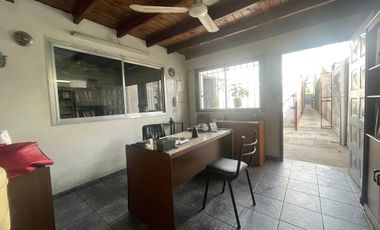 Galpón en alquiler de 220m2 ubicado en El Palomar