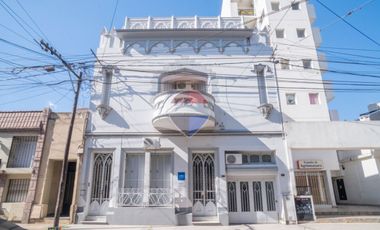PLANTA ALTA DE JERARQUIA EN BARRIO CENTRO SUR
