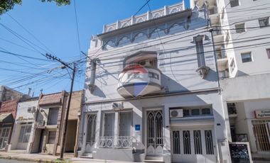 PLANTA ALTA DE JERARQUIA EN BARRIO CENTRO SUR