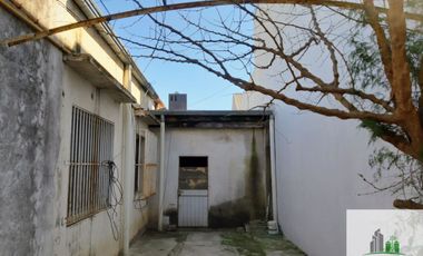 Casa funcional con patio, garage y excelente entorno verde