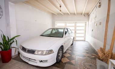 OPORTUNIDAD | CASA A REFACCIONAR