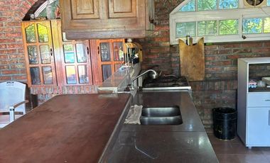 VENTA DE ESPECTACULAR QUINTA EN ARROYO LEYES