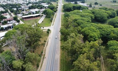 Terreno comercial sobre Ruta 11