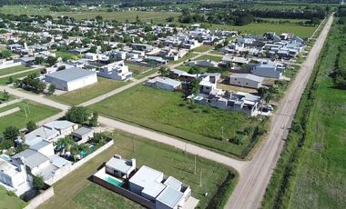SE VENDE TERRENO FINANCIADO EN BARRIO MARTELOSSI