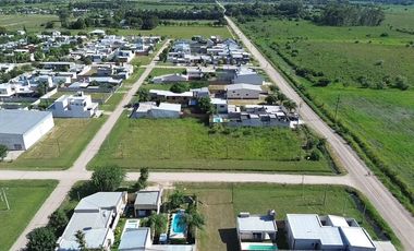SE VENDE TERRENO FINANCIADO EN BARRIO MARTELOSSI