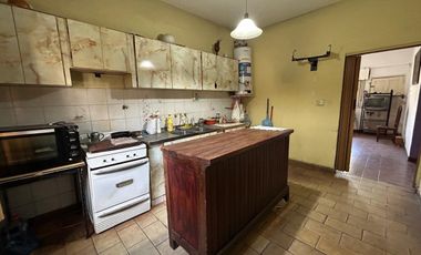 VENTA CASA 3 AMB EN LAFERRERE