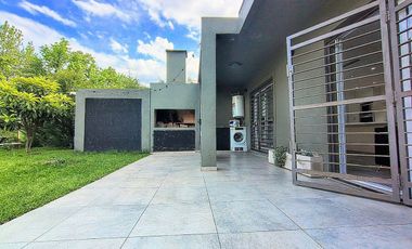 CASA 3 AMBIENTES MORENO JARDÍN, GALERIA Y PARRILLA