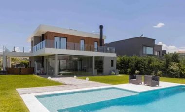 CASA EN ALQUILER EN TERRALAGOS
