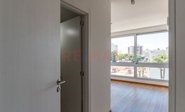 Venta A Estrenar Piso 3 amb. Categoría R. Mejía