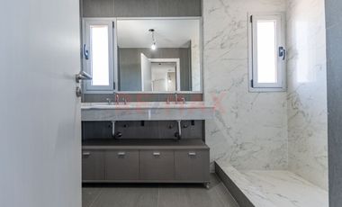 Venta A Estrenar Piso 3 amb. Categoría R. Mejía