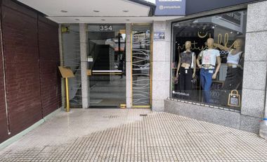 DEPARTAMENTO 6 AMBIENTES RAMOS MEJIA 243M2 COCHERA