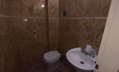 DEPARTAMENTO 6 AMBIENTES RAMOS MEJIA 243M2 COCHERA