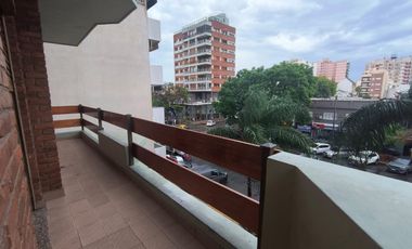 DEPARTAMENTO 6 AMBIENTES RAMOS MEJIA 243M2 COCHERA