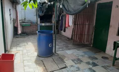 CASA 4 AMBIENTES EN VENTA CON PATIO MAS DEPTO
