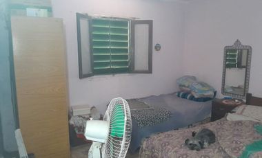 CASA 4 AMBIENTES EN VENTA CON PATIO MAS DEPTO