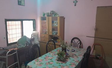 CASA 4 AMBIENTES EN VENTA CON PATIO MAS DEPTO