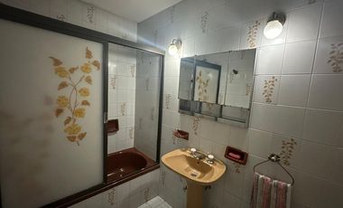 VENTA CASA 3 AMBIENTES CON COCHERA APTO CRÉDITO