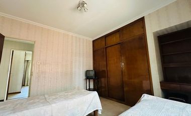 VENTA CASA 3 AMBIENTES CON COCHERA APTO CRÉDITO