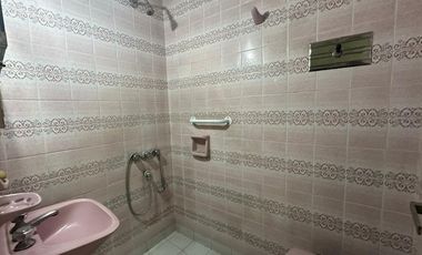 VENTA CASA 3 AMBIENTES CON COCHERA APTO CRÉDITO