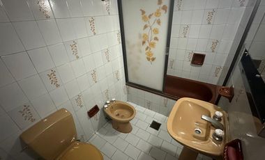 VENTA CASA 3 AMBIENTES CON COCHERA APTO CRÉDITO