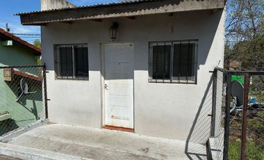 VENTA CASA 3 AMBIENTES CON PATIO QUINCHO PARRILLA