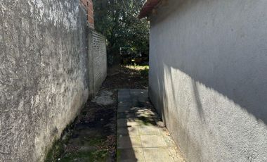 VENTA CASA 3 AMBIENTES CON PATIO QUINCHO PARRILLA