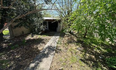 VENTA CASA 3 AMBIENTES CON PATIO QUINCHO PARRILLA