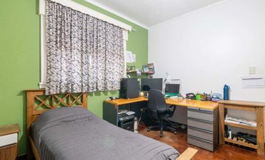 VENTA CASA 5 AMBIENTES VILLA ADELINA