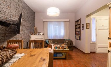 VENTA CASA 5 AMBIENTES VILLA ADELINA