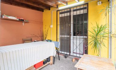 VENTA CASA 5 AMBIENTES VILLA ADELINA