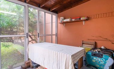 VENTA CASA 5 AMBIENTES VILLA ADELINA