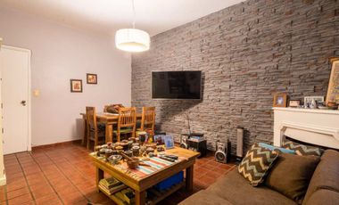VENTA CASA 5 AMBIENTES VILLA ADELINA