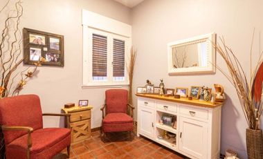 VENTA CASA 5 AMBIENTES VILLA ADELINA