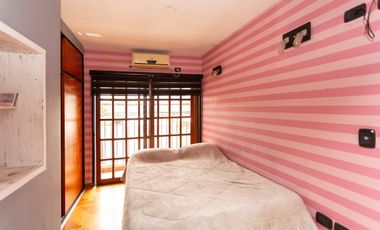 VENTA PH 4 AMB. C/FONDO Y PILETA RAMOS MEJIA