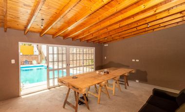VENTA PH 4 AMB. C/FONDO Y PILETA RAMOS MEJIA